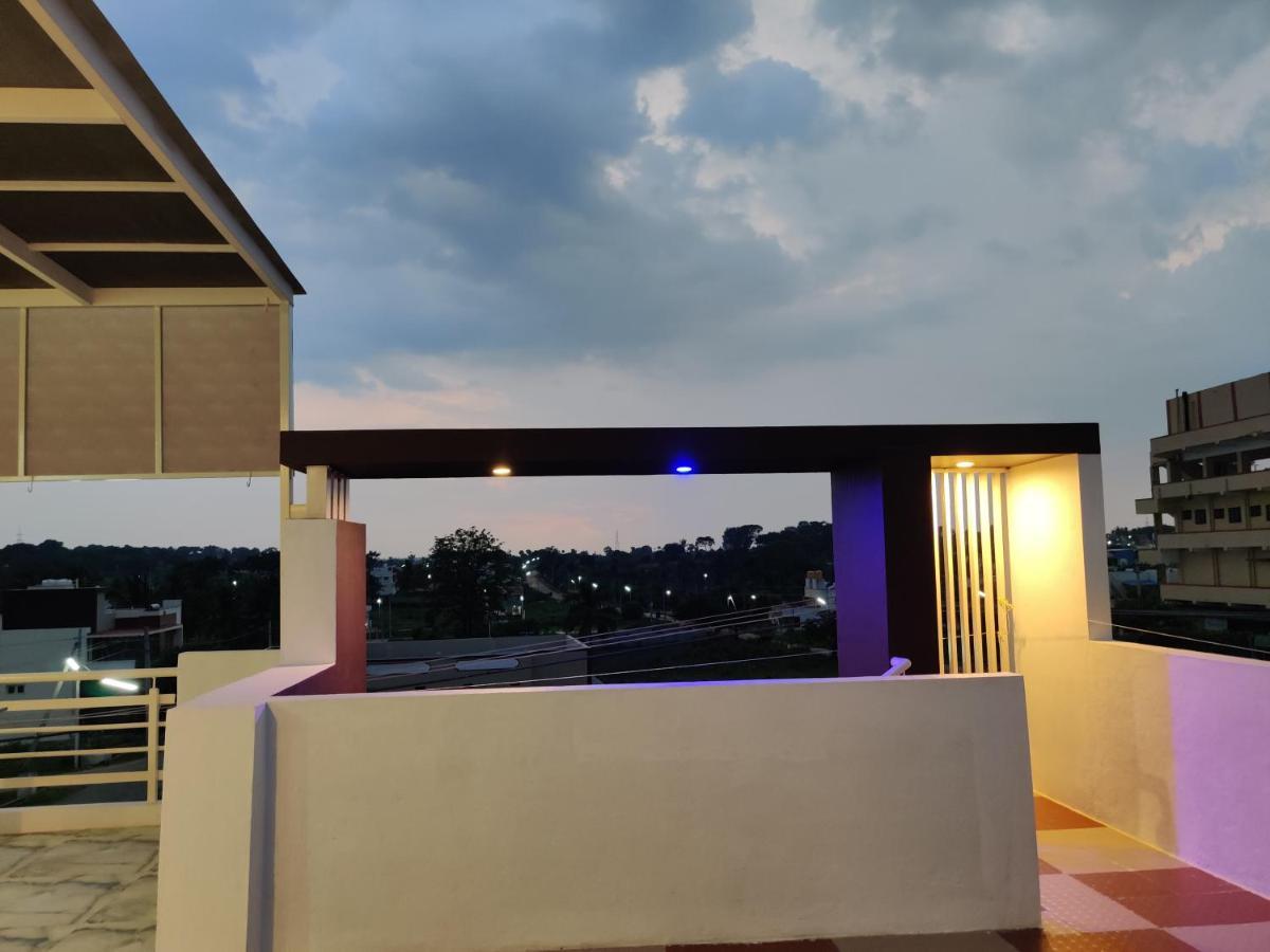 Skyhouse Homestay Mysore Exteriör bild