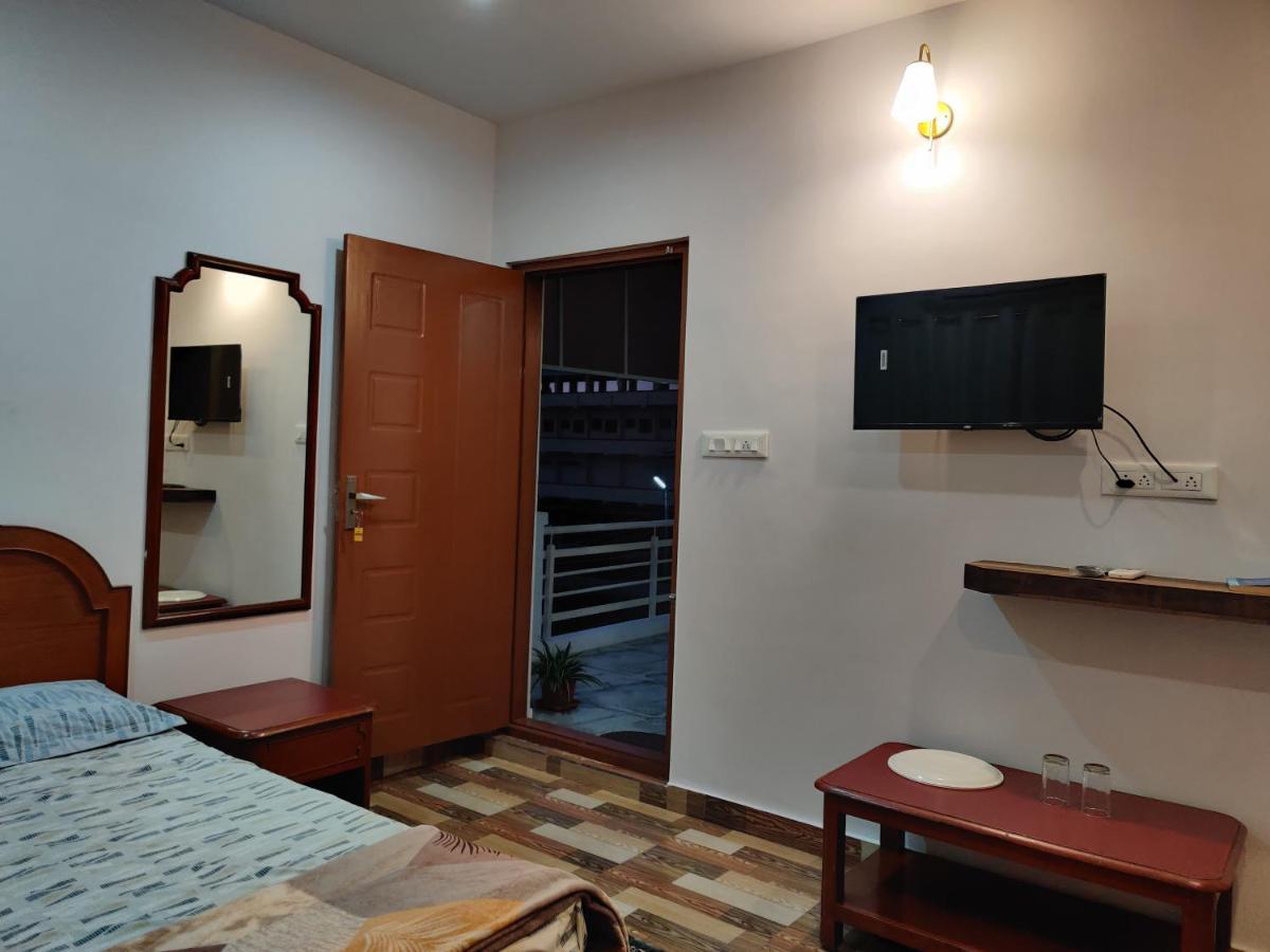 Skyhouse Homestay Mysore Exteriör bild